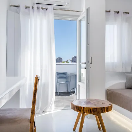 Serenita Luxury فندق Akrotírion