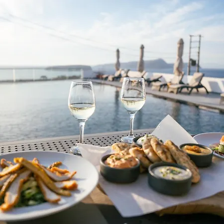 Serenita Luxury فندق Akrotírion